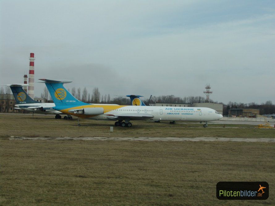 Air Ukraine IL62 2