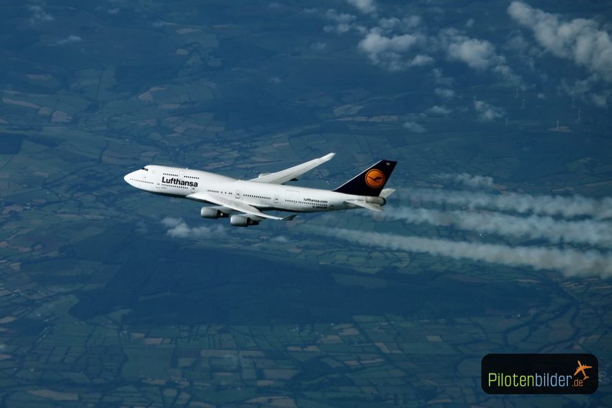 Lufthansa-B747-ireland
